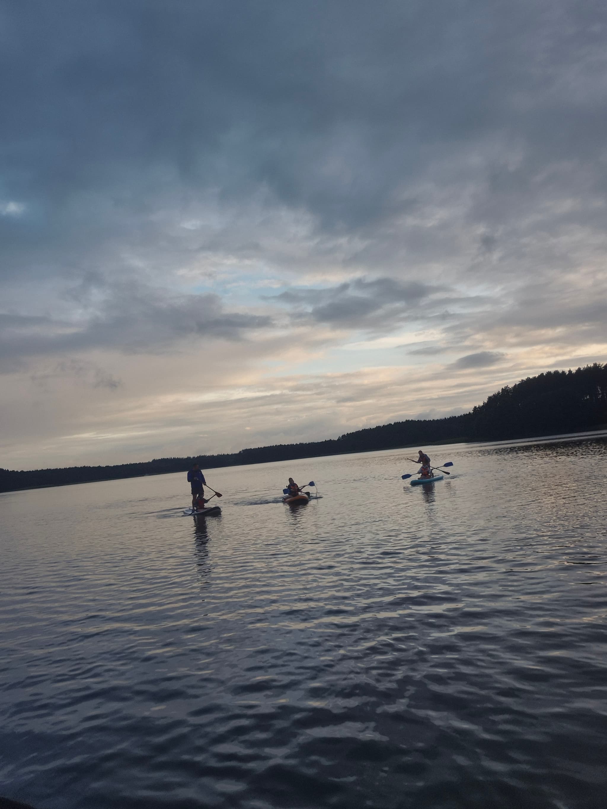Wieczorne atrakcje na obozie